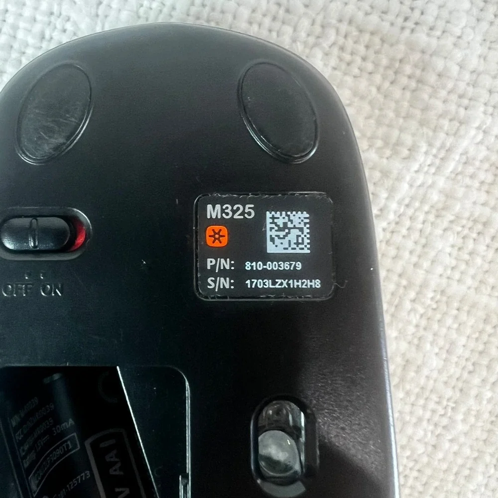 Logitech M325 Wireless Mouse‎ USB AA Battery Black